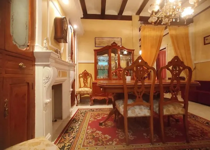 Encantadora Casa De Pueblo